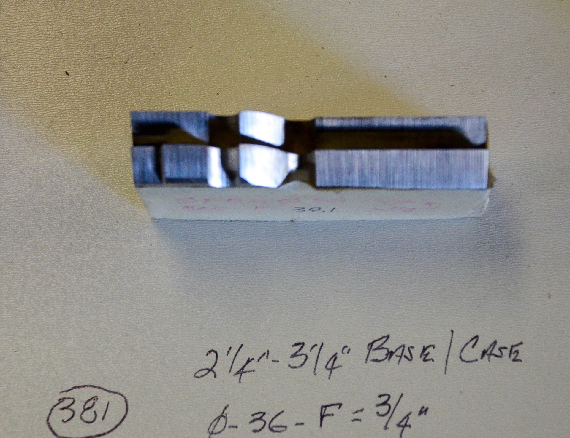 Moulding Knives, 2-1/4" - 3-1/4" Base/Case, 0 - 36 - F = 3/4", Knives are in Good Condition and - Image 2 of 2
