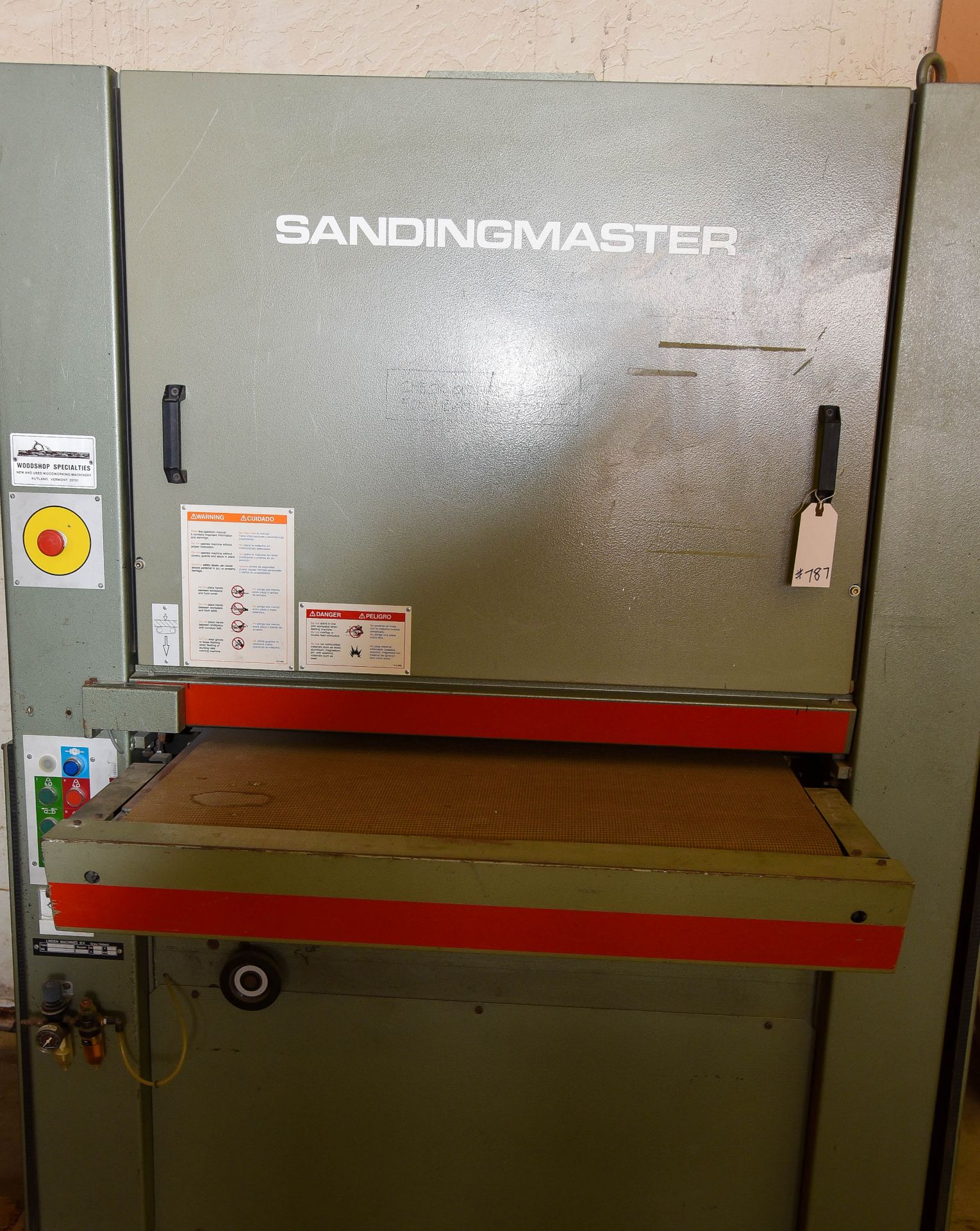 Sanding Master Wide Belt Sander, 1 Head, 37" x 75" Model 2075C. 6" Capacity, 18 hp 220 v 3PH