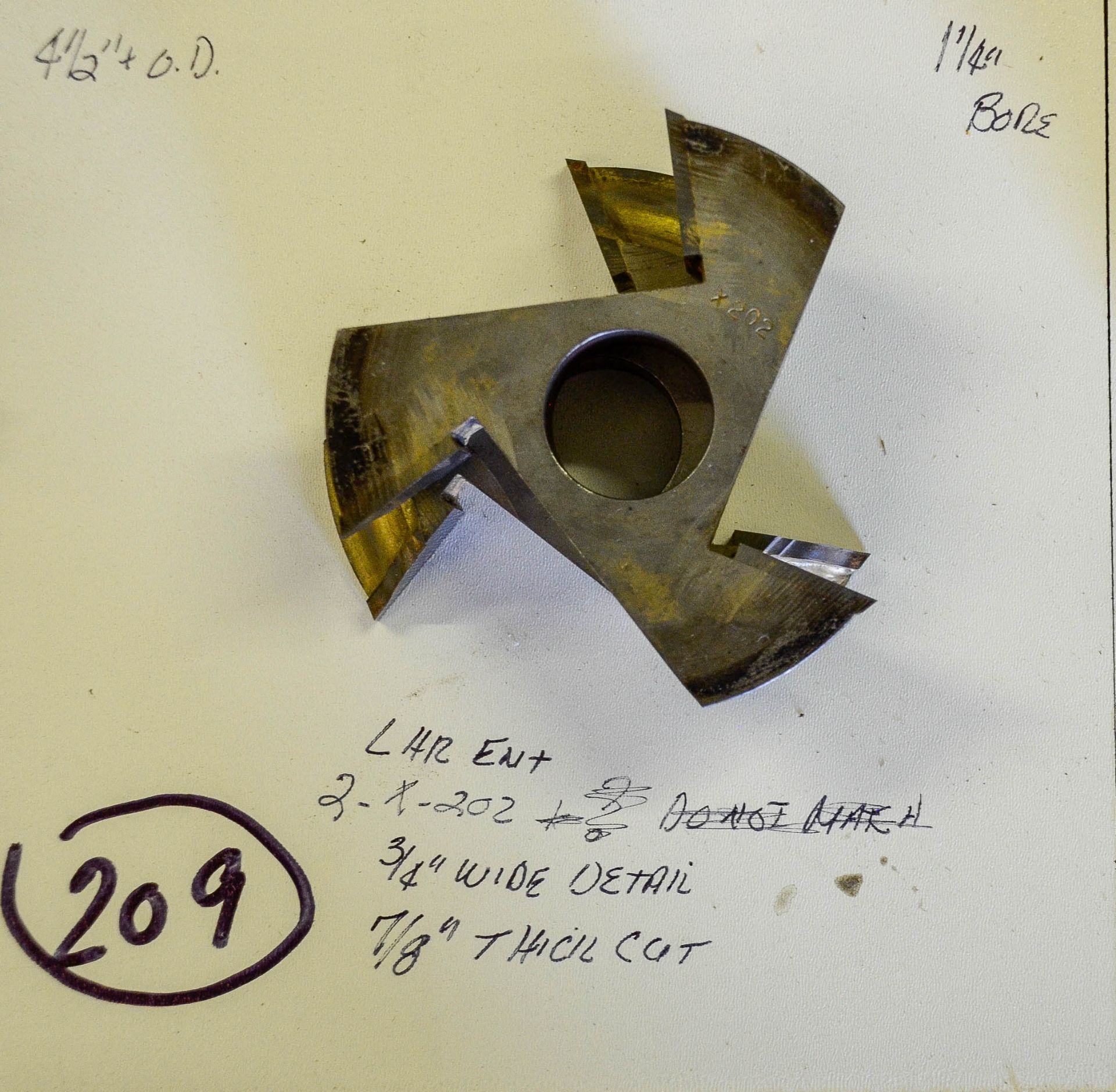 Shaper Cutter, L.R.H. ENT. X 202, 7/8" Thick Cut, 3/4" Wide Detail, 4-1/2" Outside Diameter,