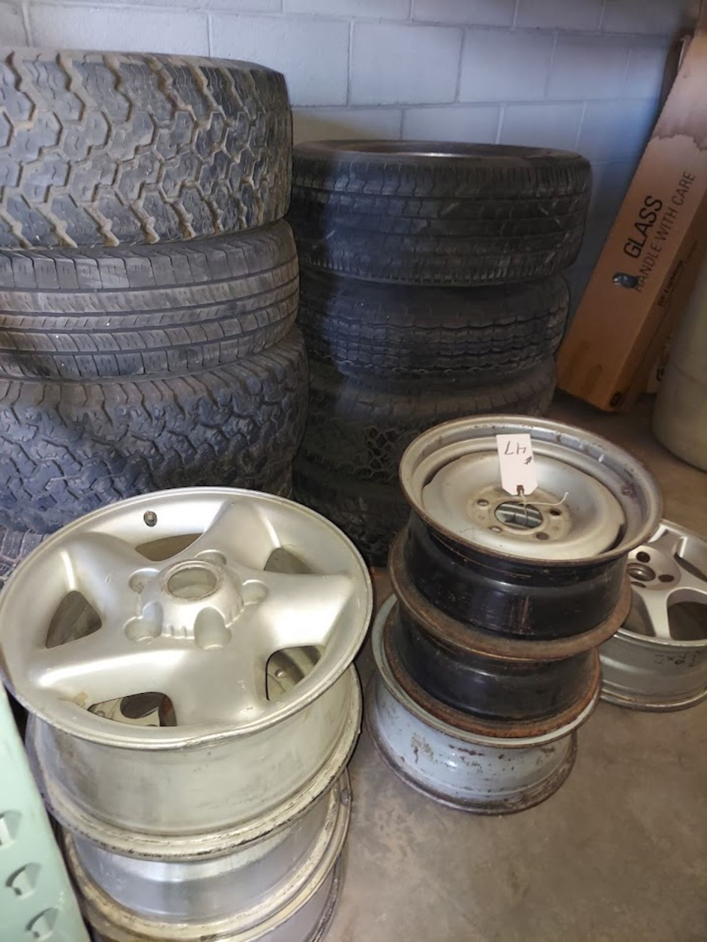 Lot of Misc. Tires & Rims - Image 4 of 7