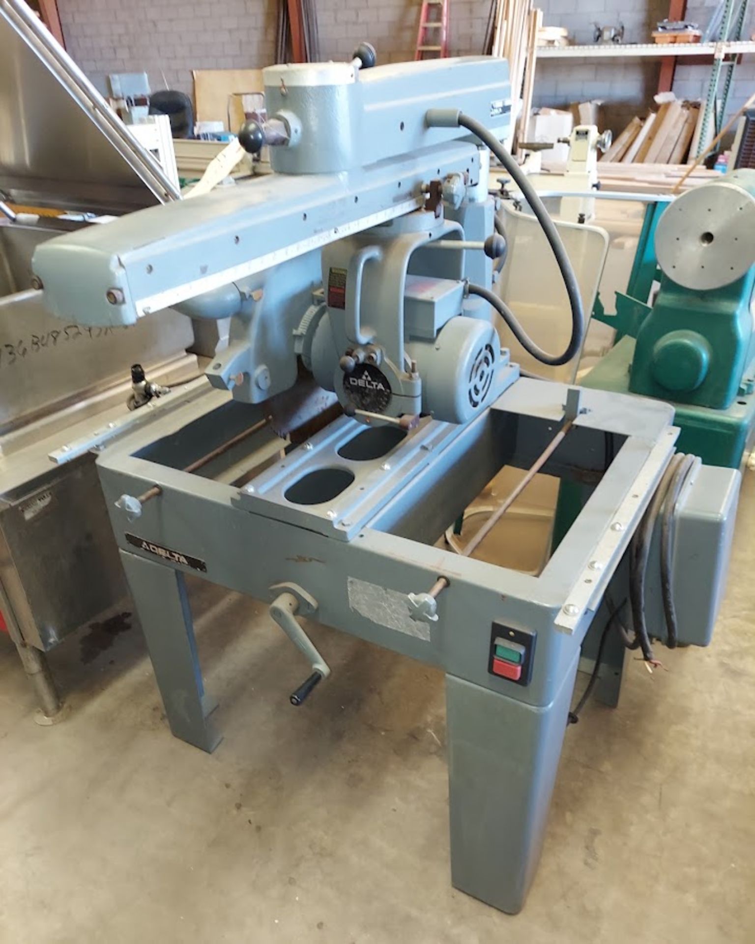 Delta 16" Radial Arm Saw, Model #33-072, 230 Volt 3ph Motor