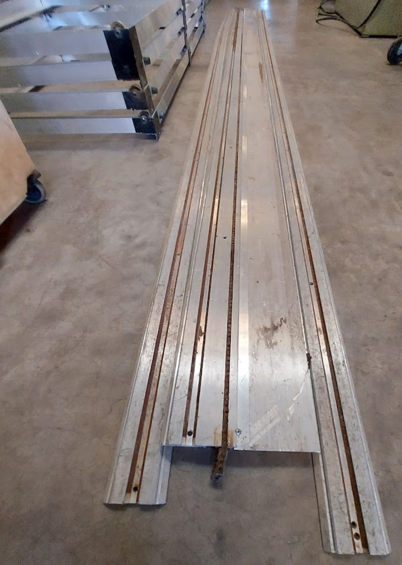 Aluminum Tracks with 4 Aluminum Carts on Wheels - Image 3 of 3