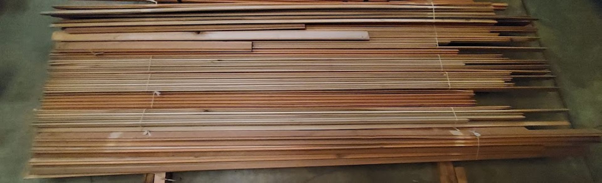 Lot of 2-3/4" Poplar Molding 8' - 10' Lengths