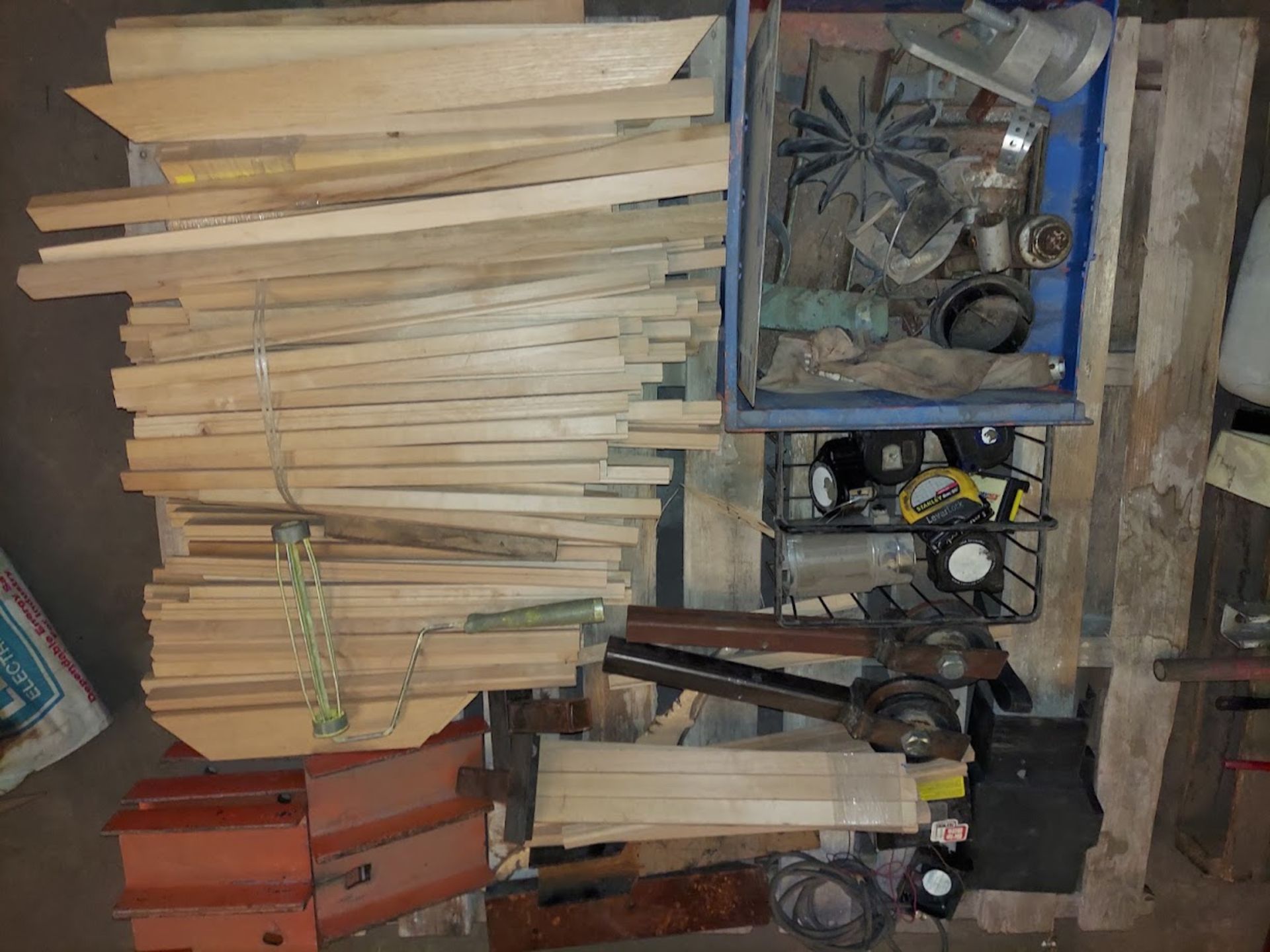 Pallet of Wood, Tape Measures & Misc Parts - Image 3 of 3