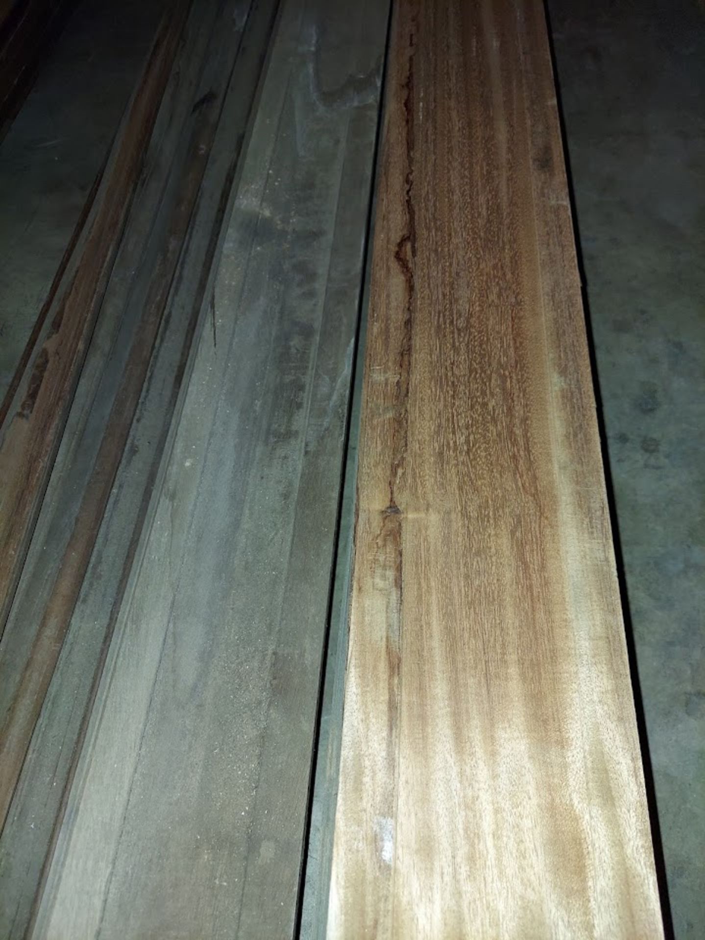 Lot of African Mahogany Molding, Up to 17' Long - Image 2 of 3