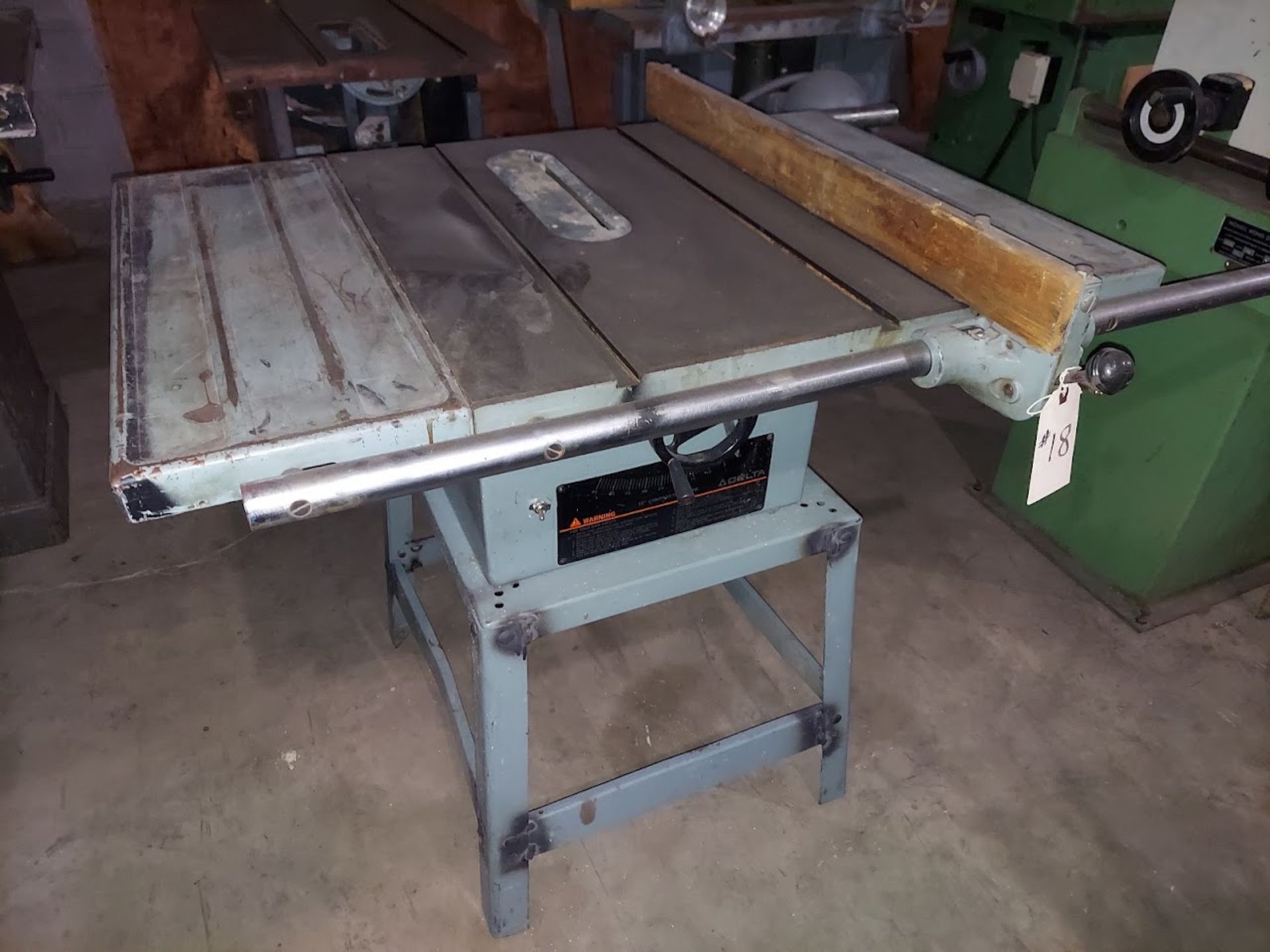 Delta 10" Contractor Table Saw, Model #34-444, 25" Rails & Fence, Motor is 1.5 HP 115/230 Volt 1ph