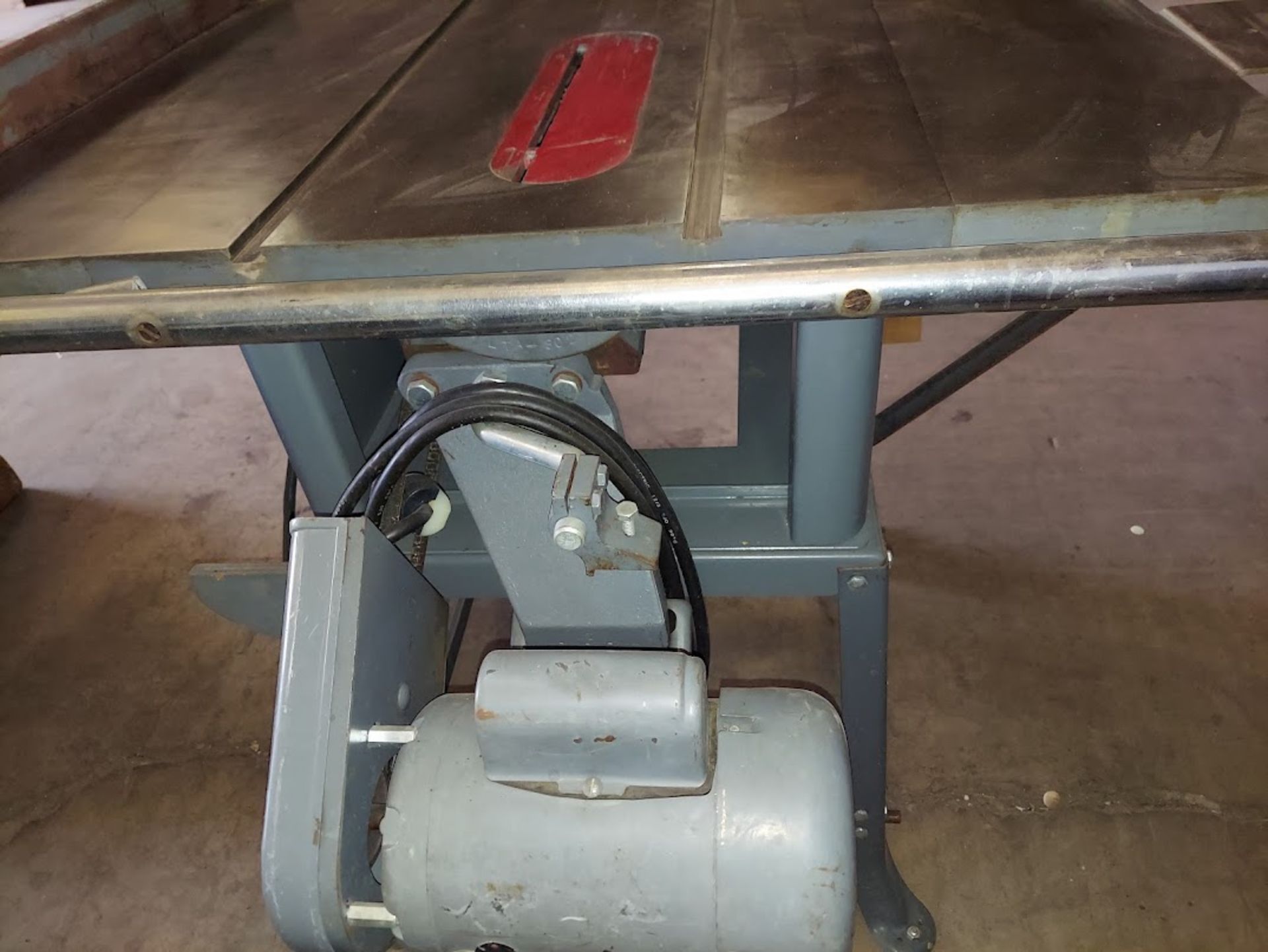 Rockwell / Delta 10" Contractors Table Saw, 1 hp, 115/230 volts 1ph - Image 4 of 5