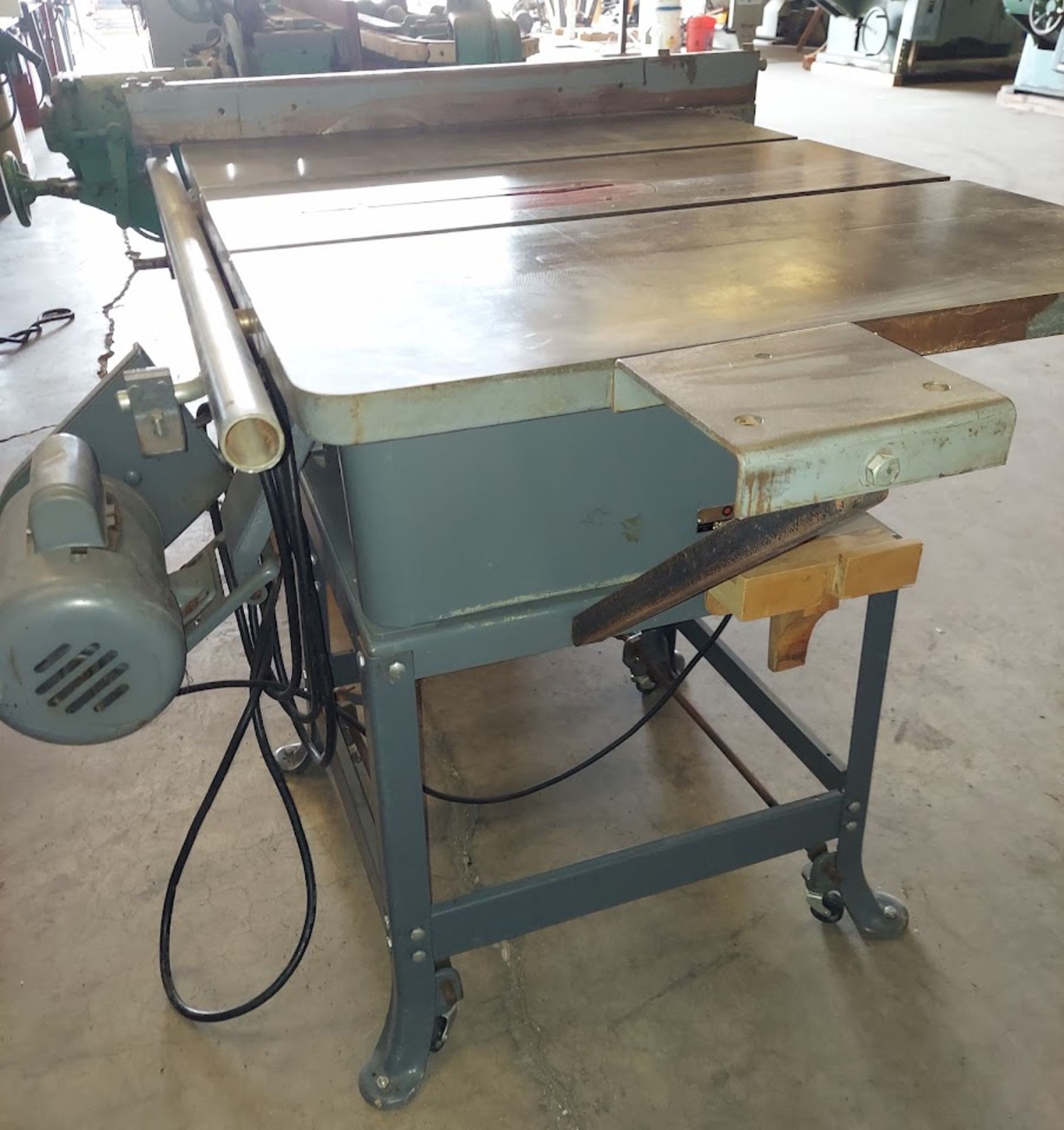 Rockwell / Delta 10" Contractors Table Saw, 1 hp, 115/230 volts 1ph - Image 5 of 5