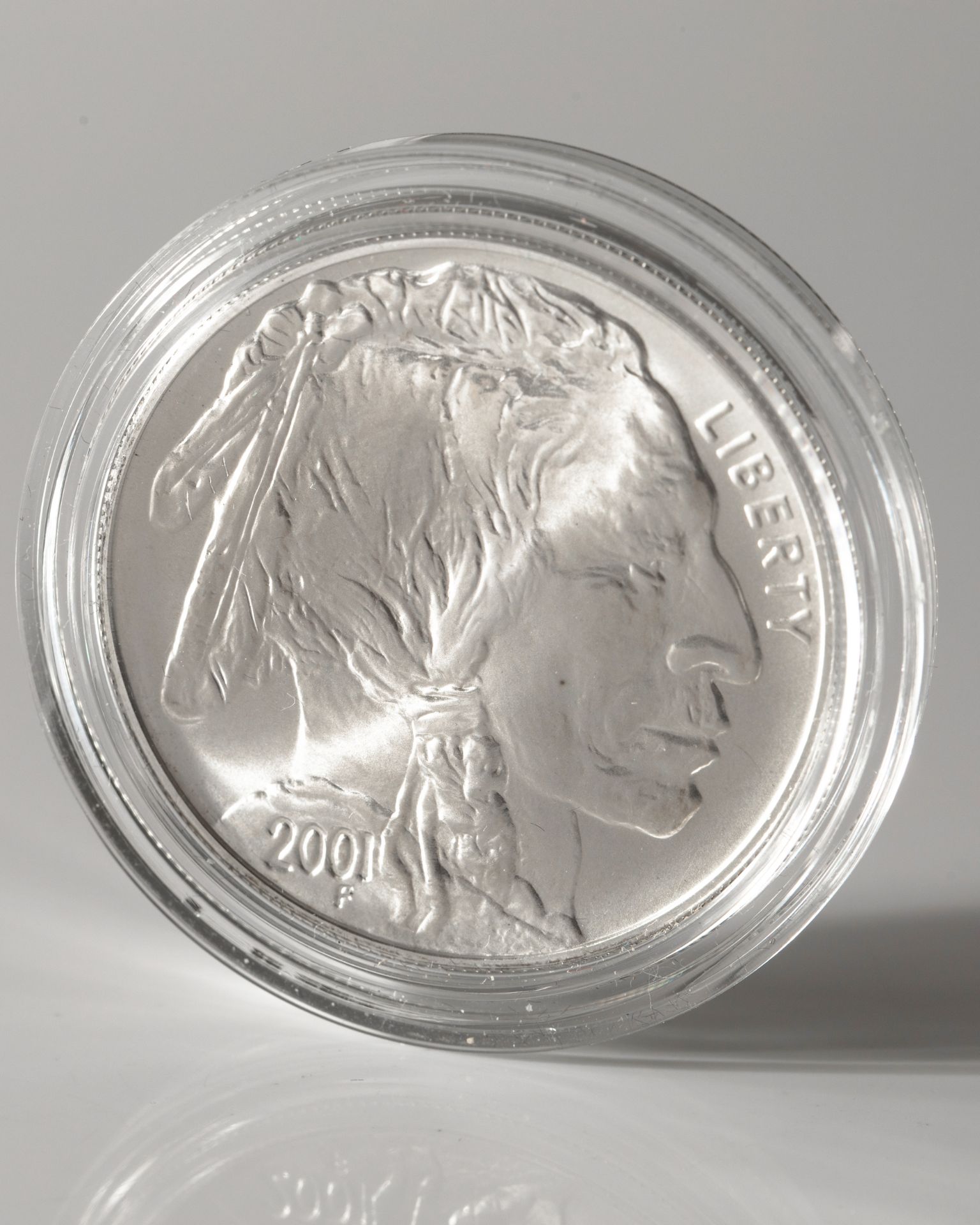 $ - Silber - 46 7 1 Dollar USA. 2001. F. American Buffalo. ST.