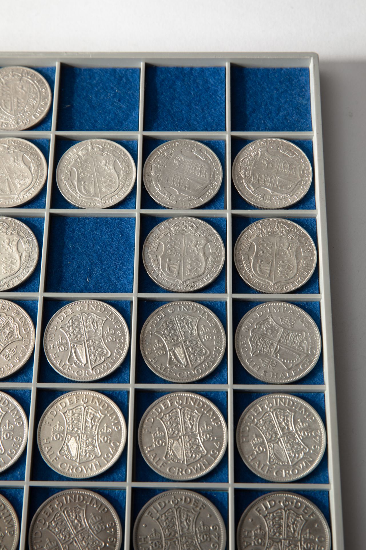 59 x half crown 1818,1888,1889,1895,1899,1911-1923,1925,1926,1928-1951,1967 - Bild 6 aus 15