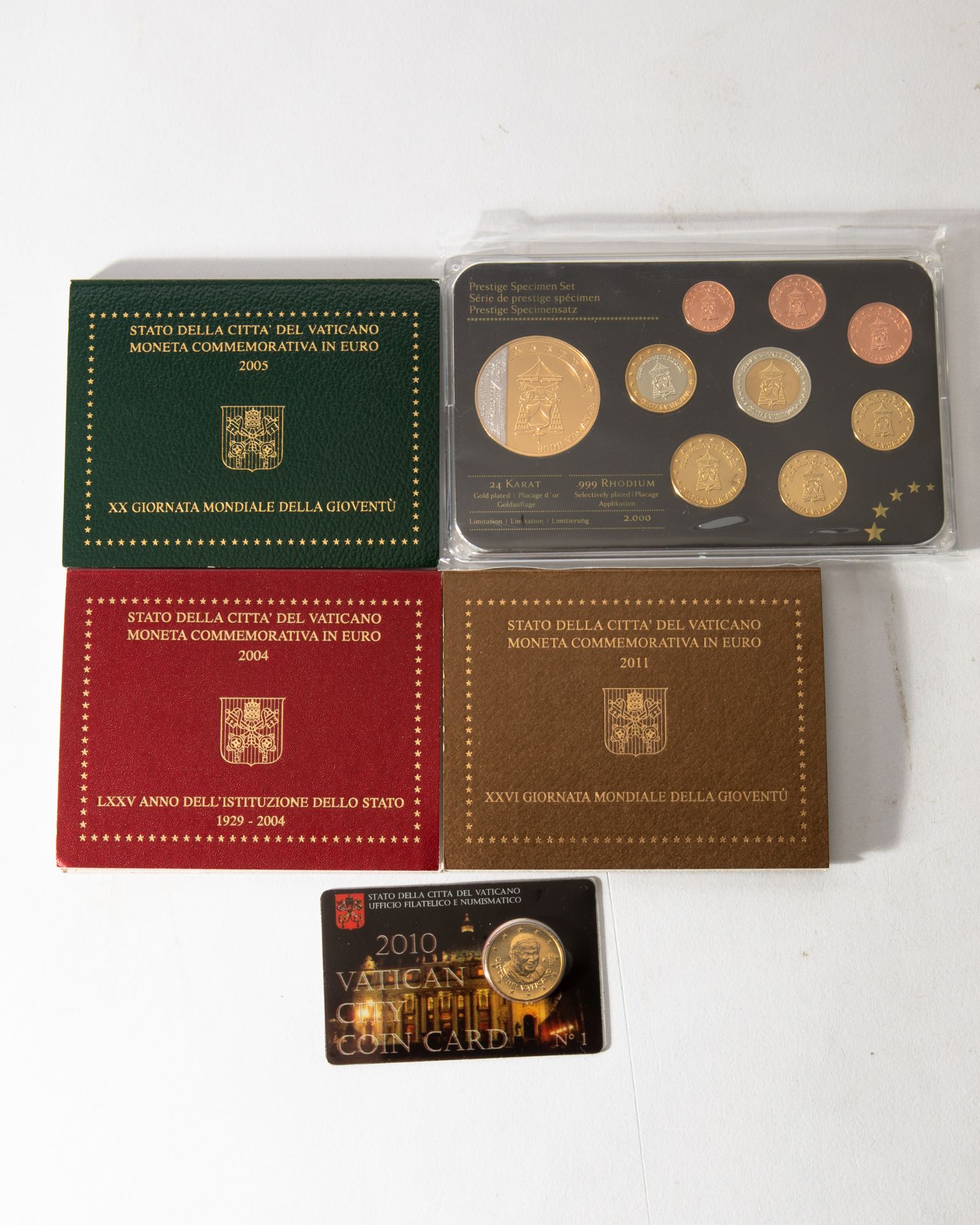 3x 2€ Vatikan 2004, 2005, 2011 + Prestige KMS + 50 Cent Coin Card