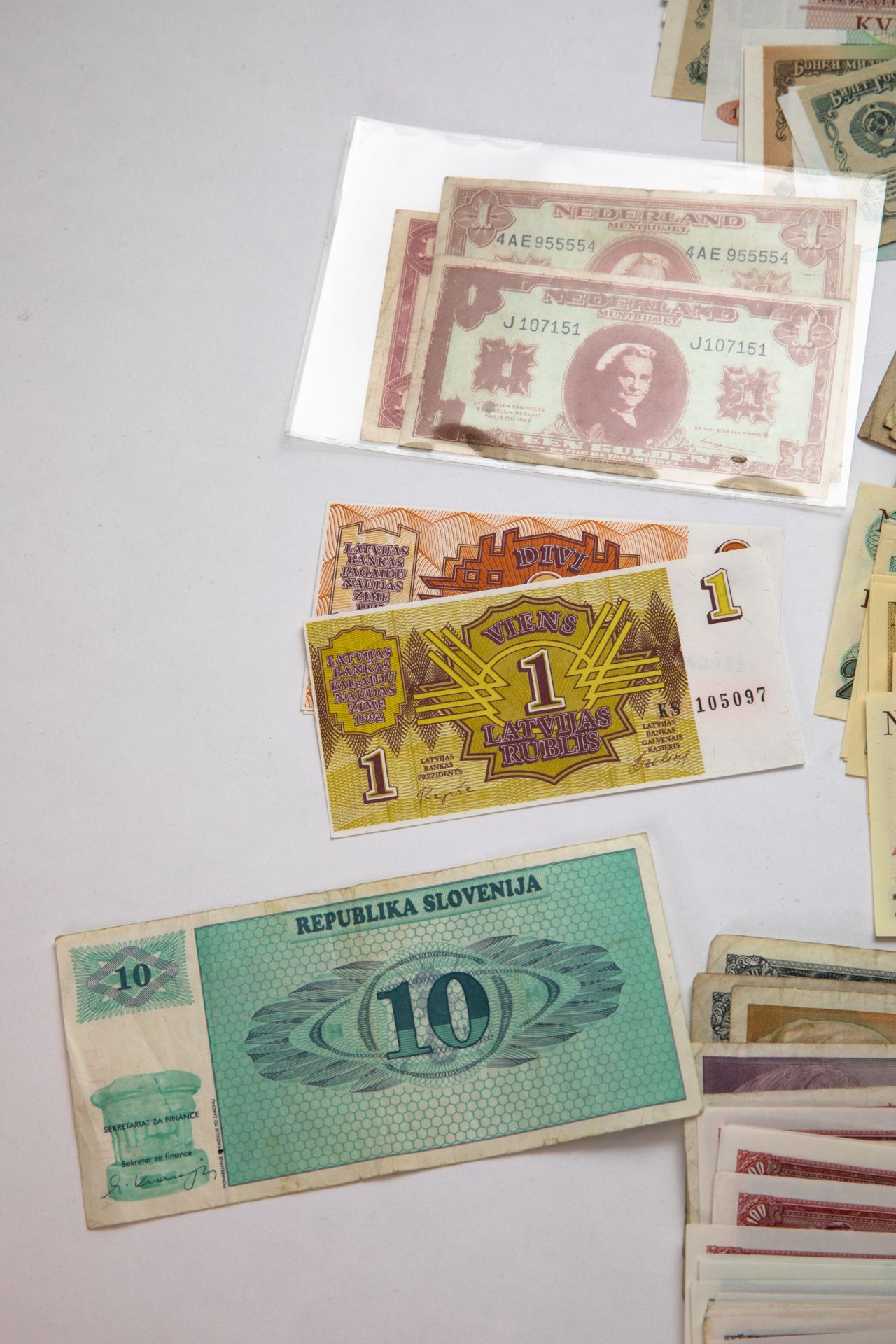 Convolute of bank notes from various countries - Bild 10 aus 17