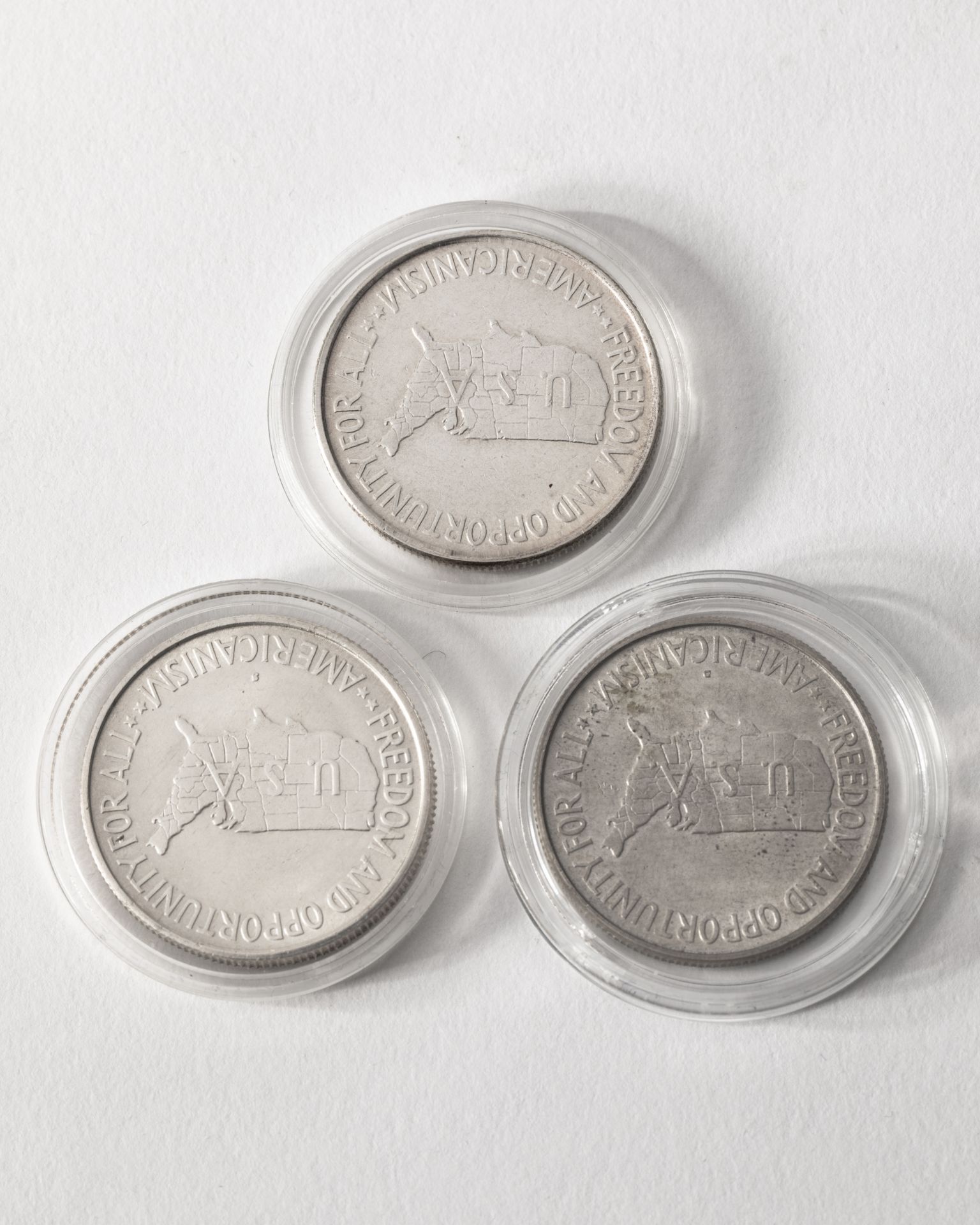 3x 1/2 Dollar USA. 1952, 1953 D, 1954 S. Americanism. Freedom and Oportunity For All. - Image 2 of 2