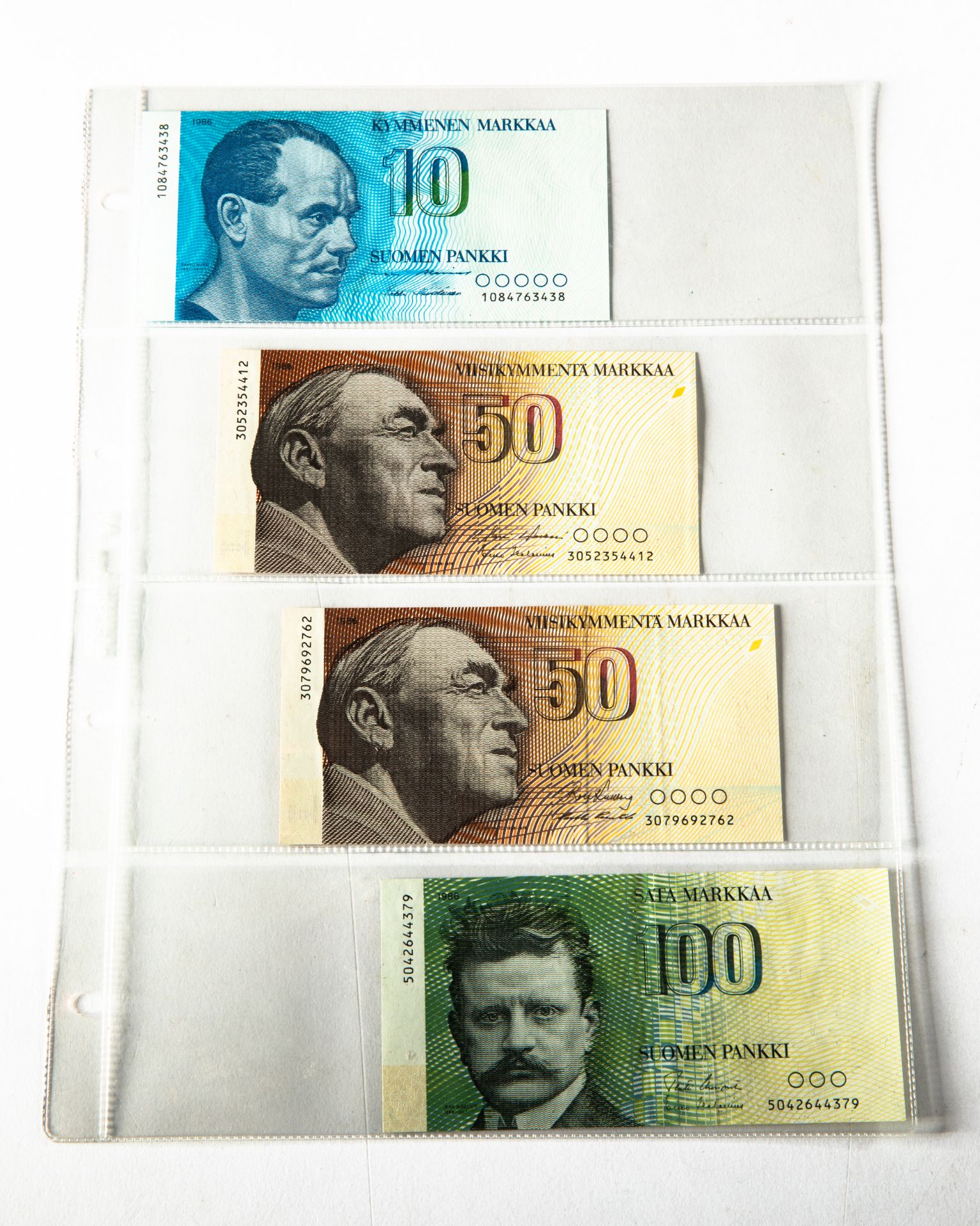 Convolute of bank notes from various countries - Bild 2 aus 17