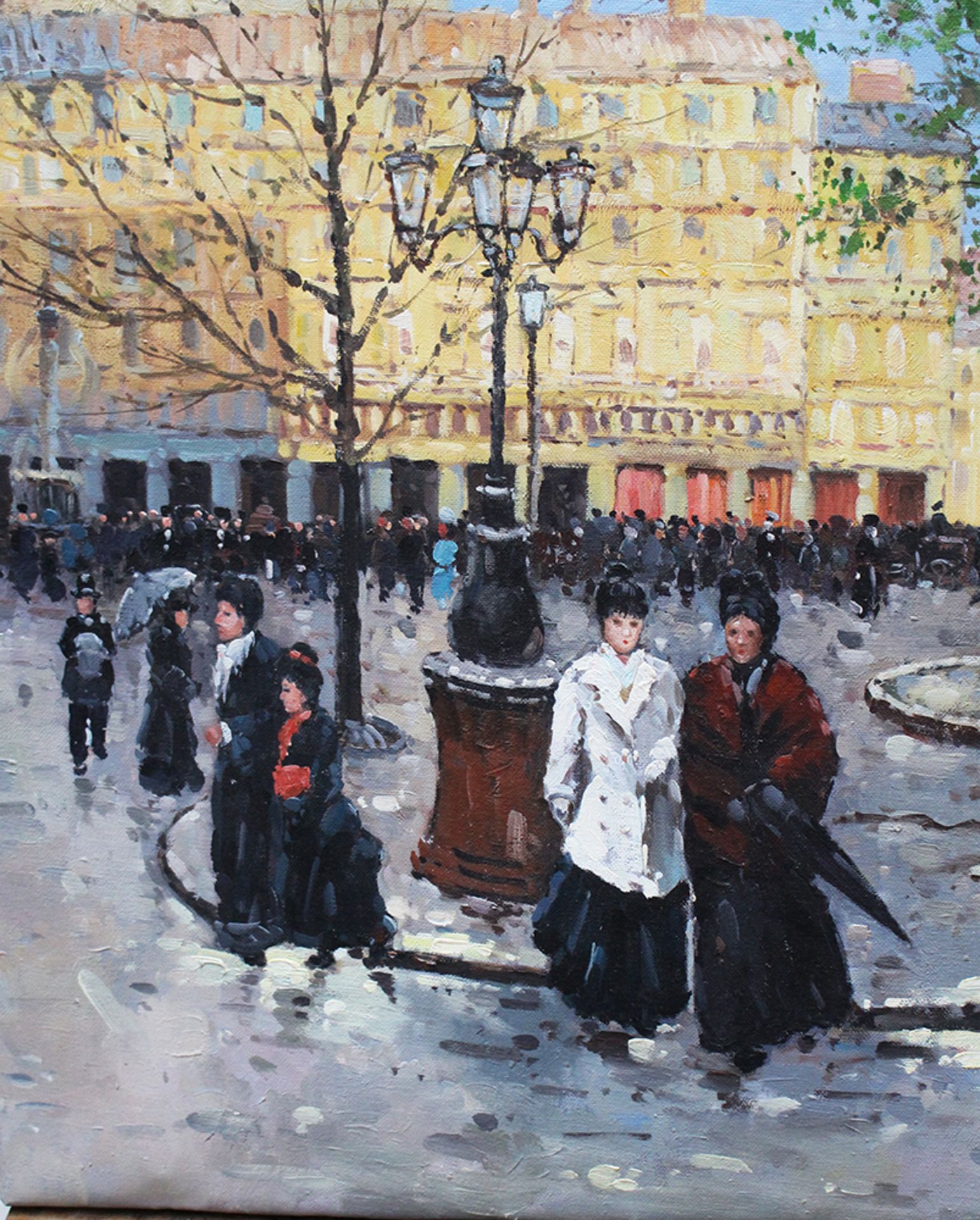 Eugene Galien Laloue (1854-1951) - attributed , Paris street scene, oil on canvas. 51x61 cm - Image 2 of 3
