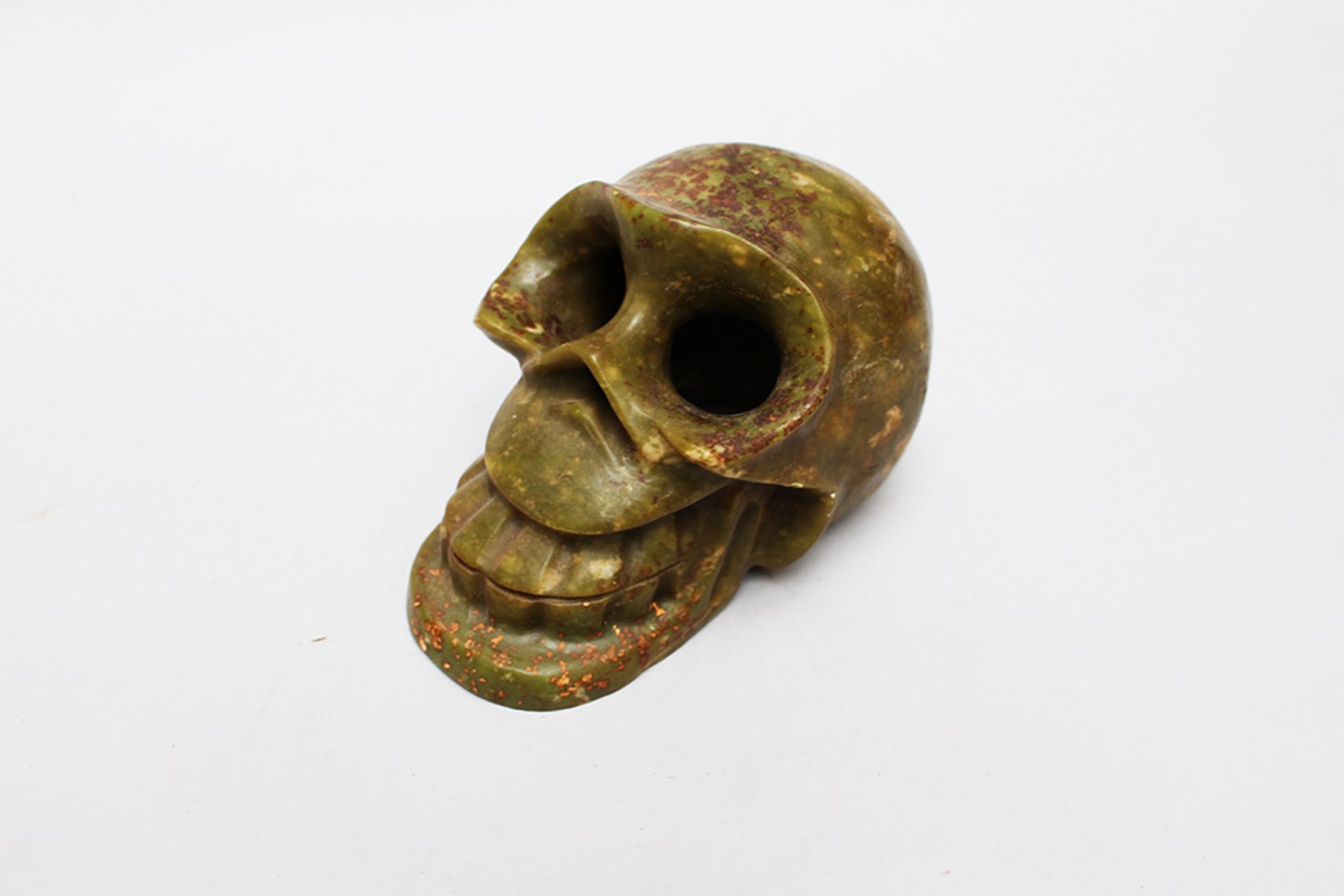 Jade skull sculpted. 10X16cm - Bild 3 aus 3