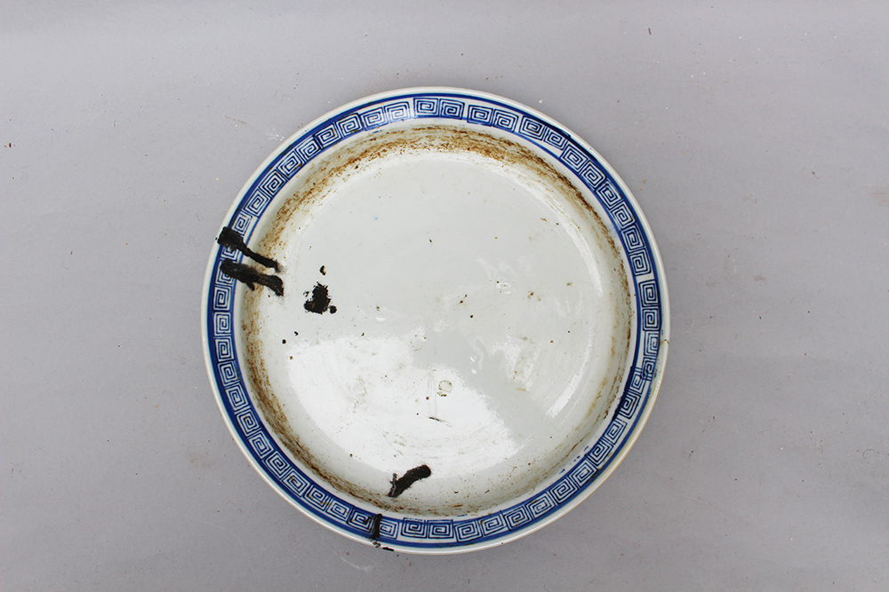 Chinese porcelain dish , blue painted on white ground glazed, six sign mark on the bottom, Minq - Image 2 of 3