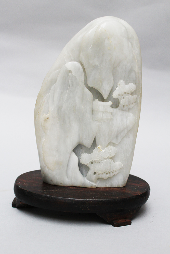 White Jade sculpture, curved on wooden base , Qing Dynasty. 20 cm height - Image 2 of 3