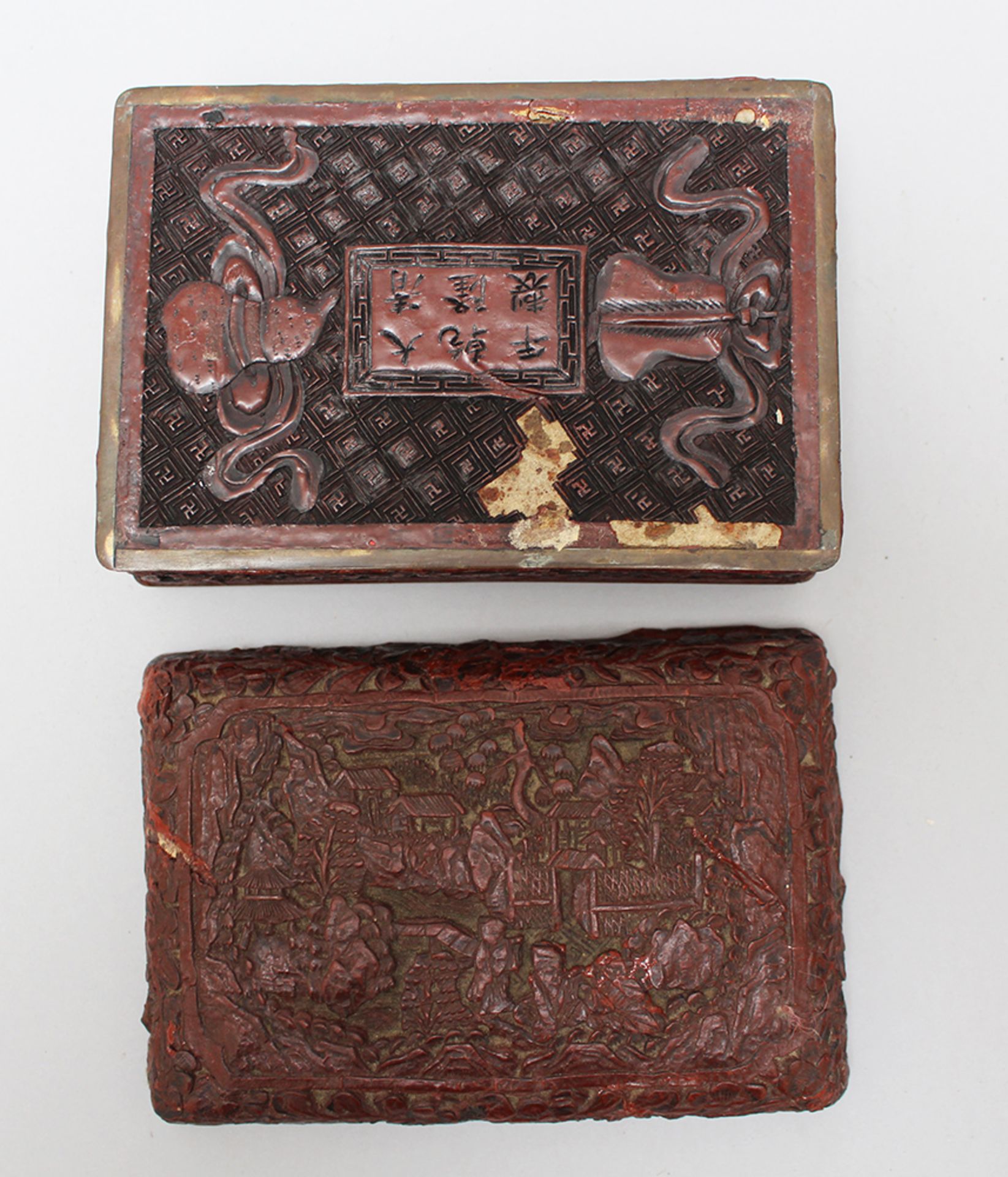 Chinese laquer box, curved, six sign mark. 14x9.5 cm height 6 cm - Image 2 of 3