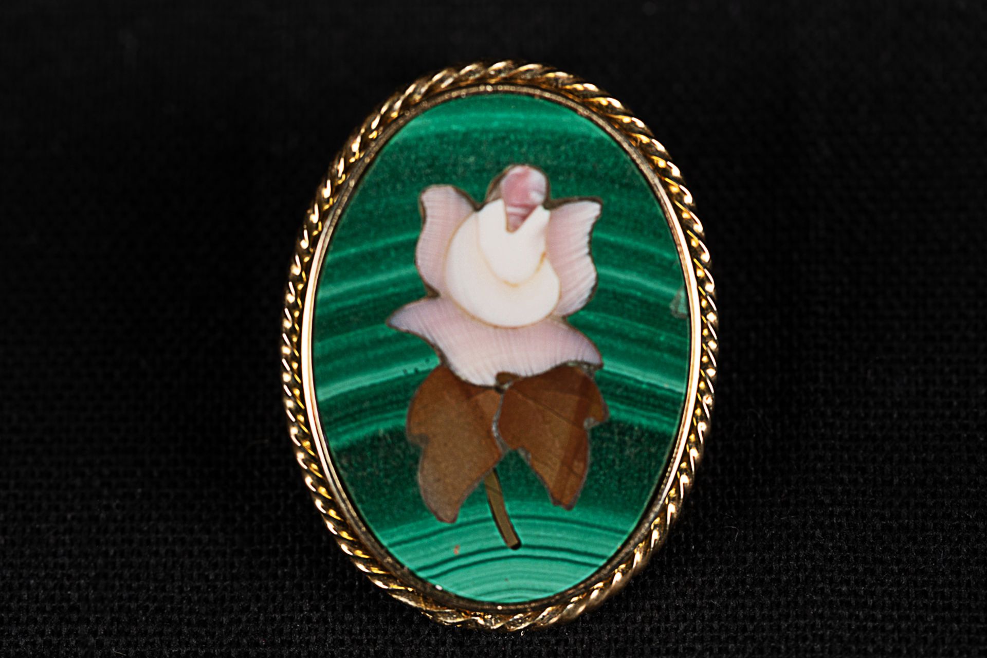 Italian brooch or pendant 18k yellow gold; malachite, mother of pearl, agate and pietra dura; 19th