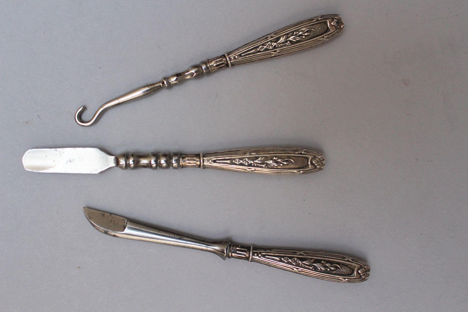 3 silver miniature finger Instruments, decorated 19. century - Image 3 of 3