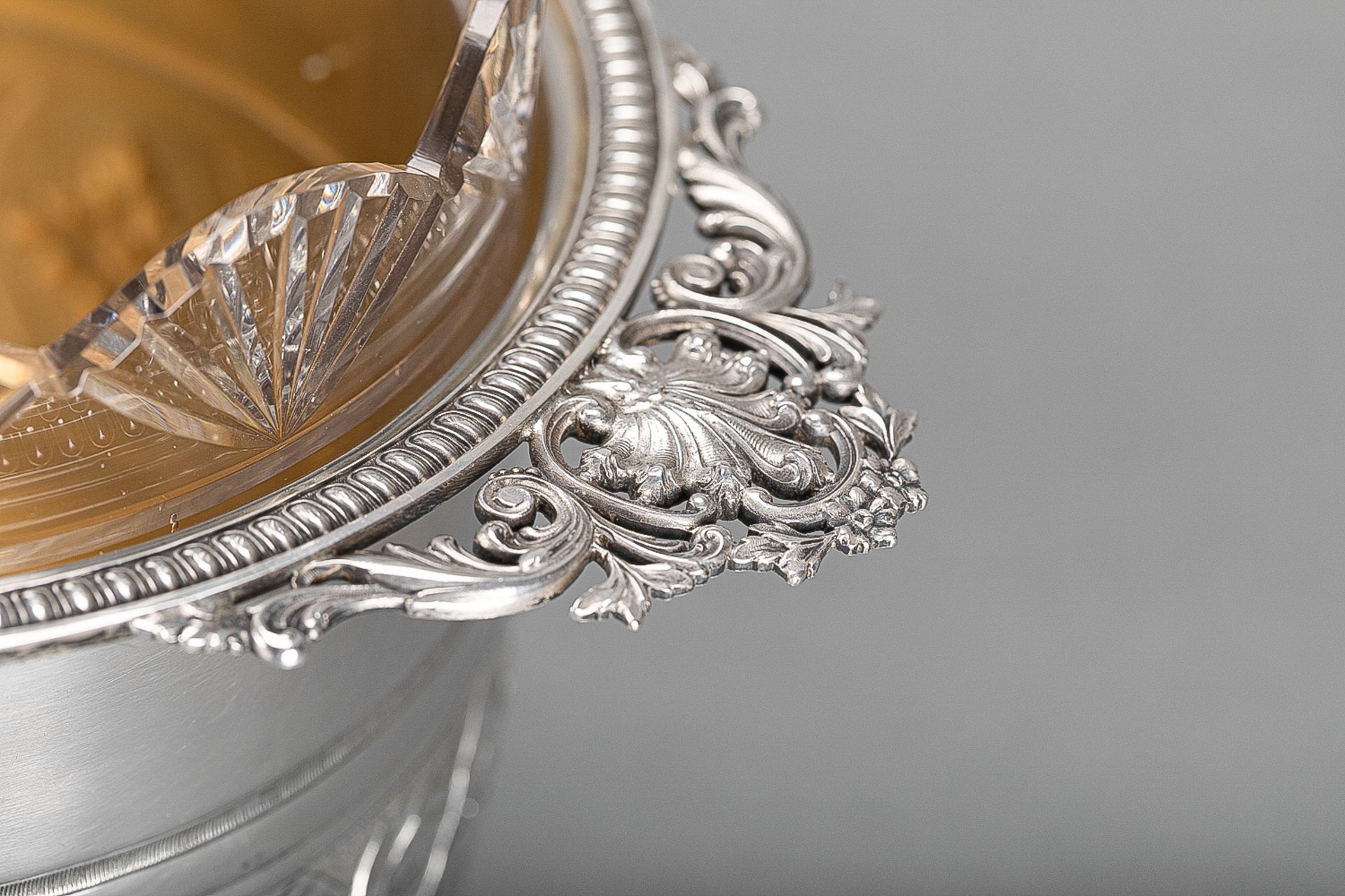 French silver ice bowl, silver and cut crystal; 19th Century; 950/1000; 542g. Height 17, width - Image 3 of 3