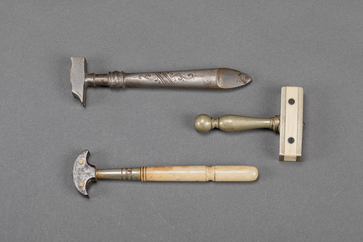 3 miniature tools, iron metal and others, 19. century - Image 2 of 3