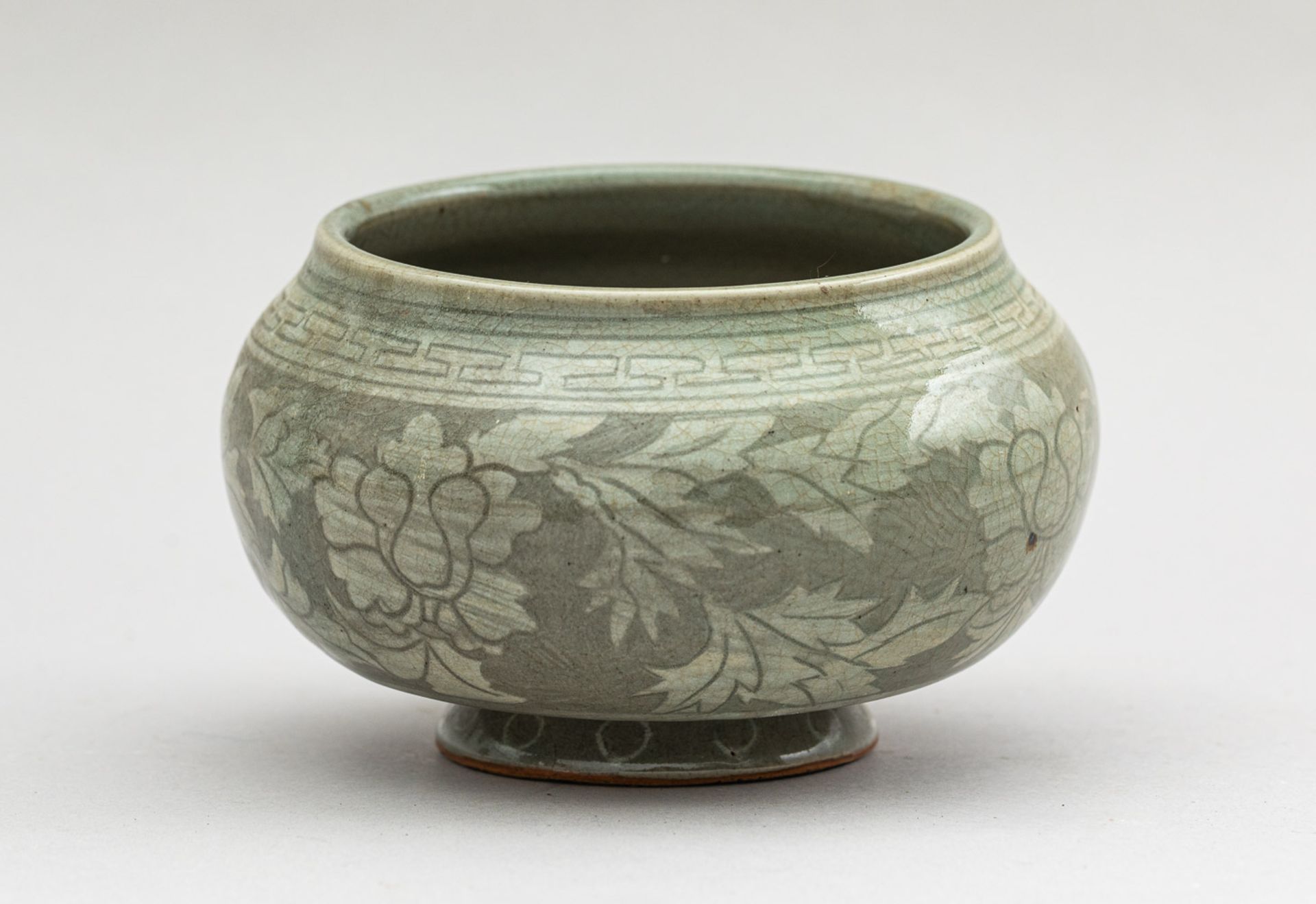 Chinese Ming (1368-1644) ceramic bowl 