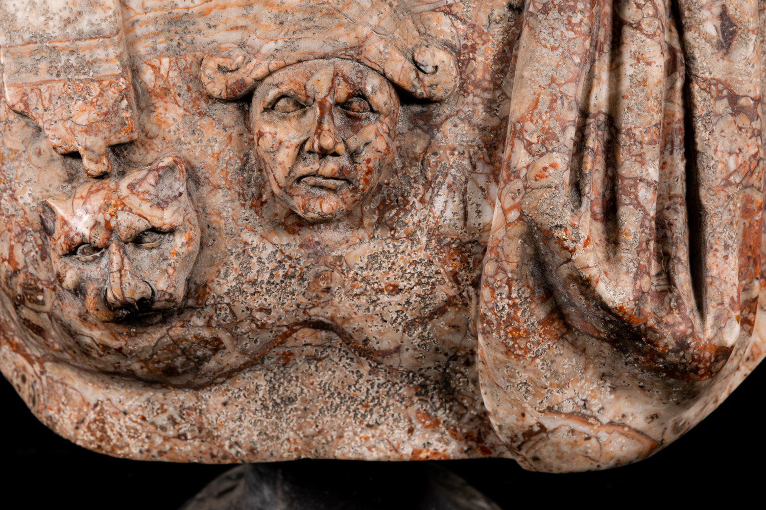 Marble bust of a Roman imperator  - Bild 3 aus 3