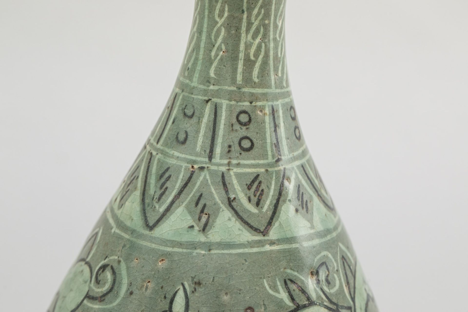 Early chinese vase - Image 2 of 3