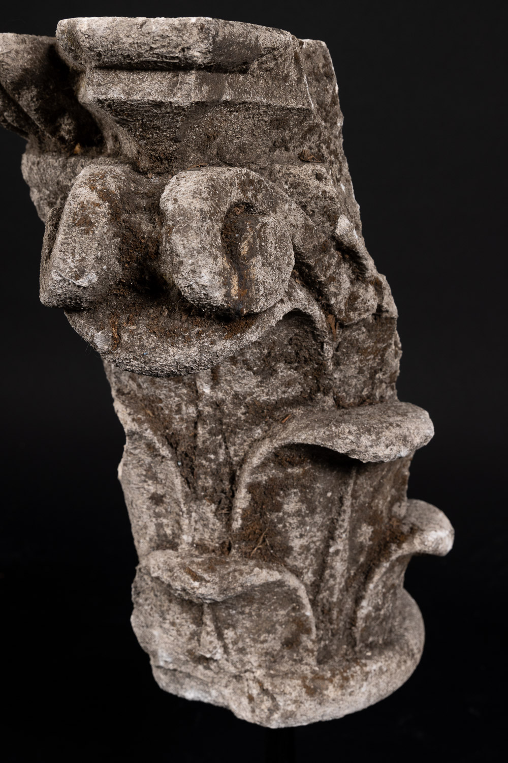 Half stone capitel - Image 3 of 3