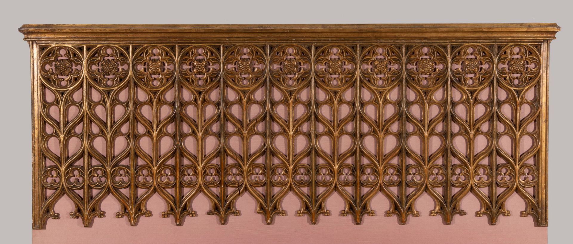 Wooden carving in Gothic manner  - Bild 3 aus 3