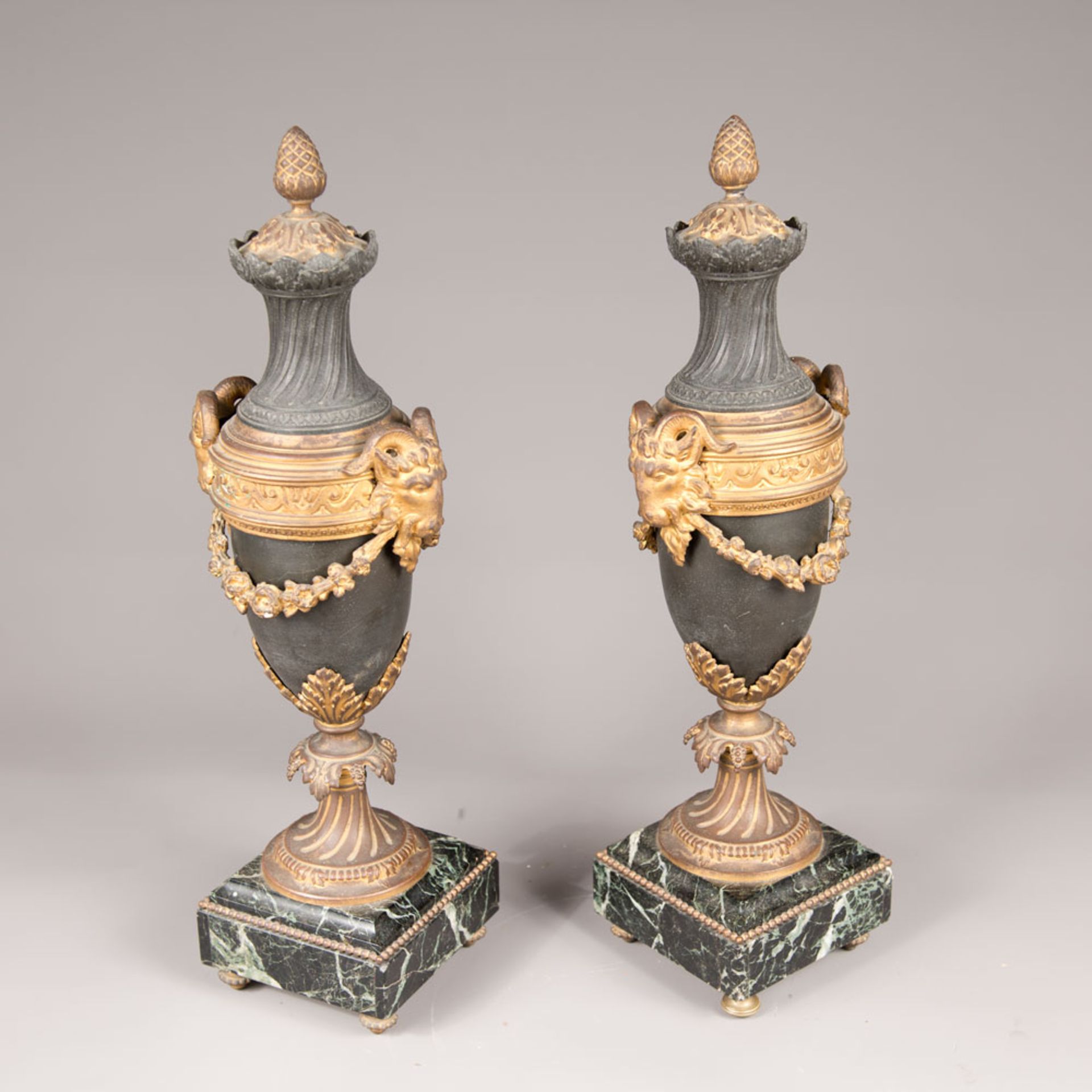 Pair of French urn vases - Image 3 of 3