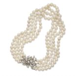 COLLIER EN PERLES DE CULTURE ET DIAMANTS