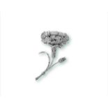 BROCHE EN OR, PLATINE ET DIAMANTS