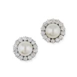 PAIRE DE CLIPS D'OREILLES, PERLES DE CULTURE ET DIAMANTS, CAPELLO