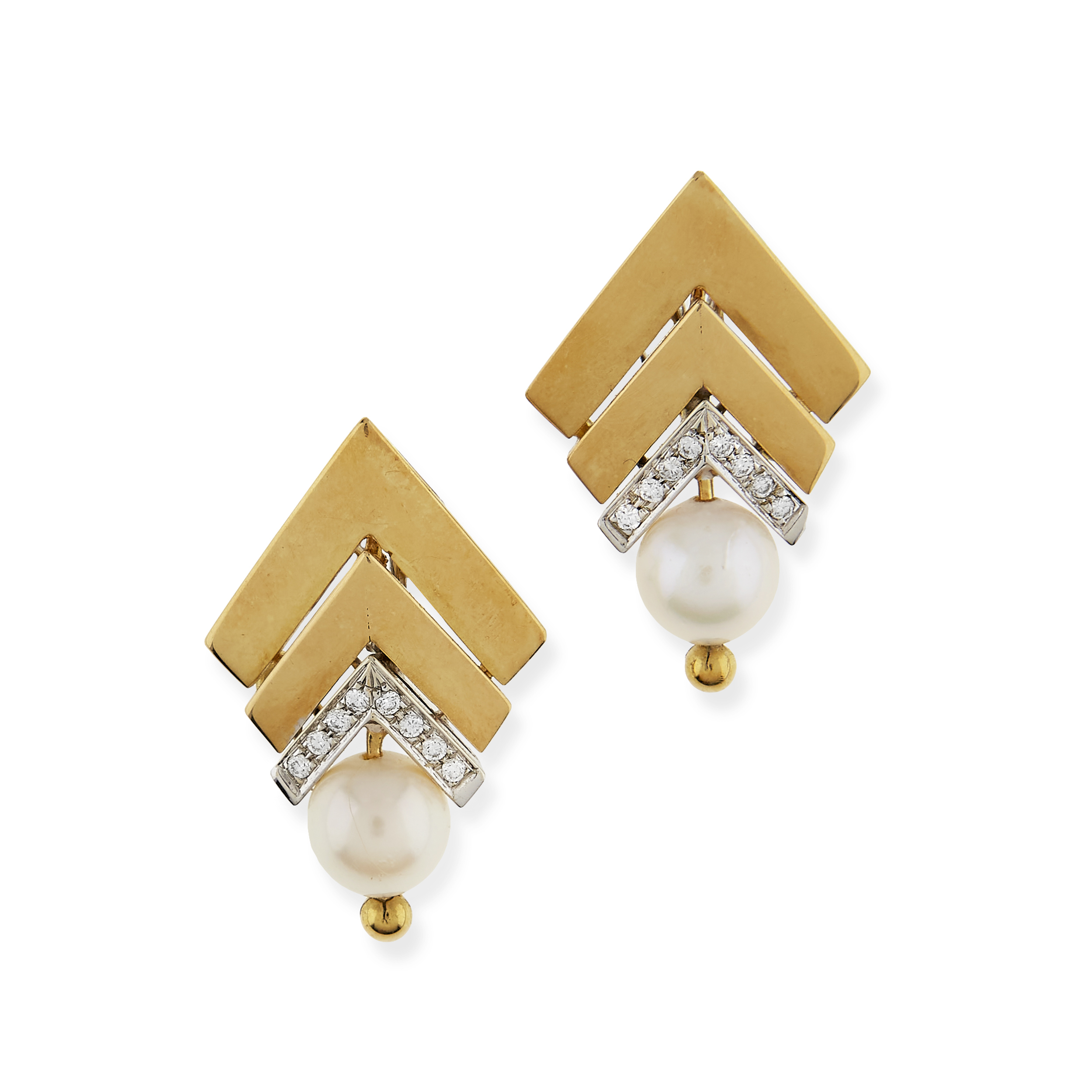 PAIRE DE BOUCLES D'OREILLES EN OR DE DEUX DE TONS, PERLE DE CULTURE ET DIAMANTS