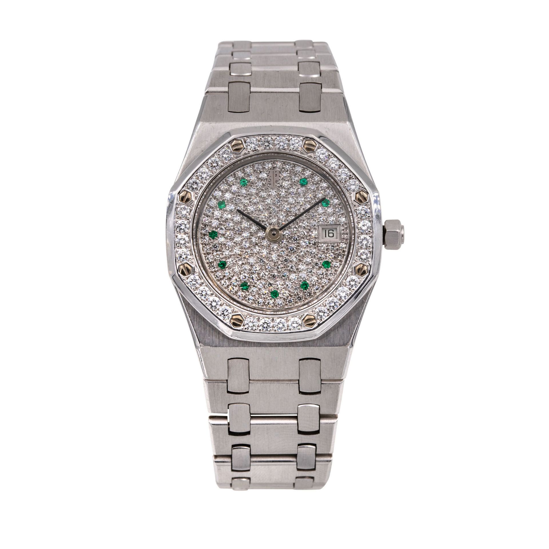 AUDEMARS PIGUET ROYAL OAK LADY, N°177 EN OR BLANC - Vers 1995