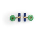 PAIRE DE BOUTONS DE MANCHETTES EN OR, JADEITE, LAPIS-LAZULI ET RUBIS