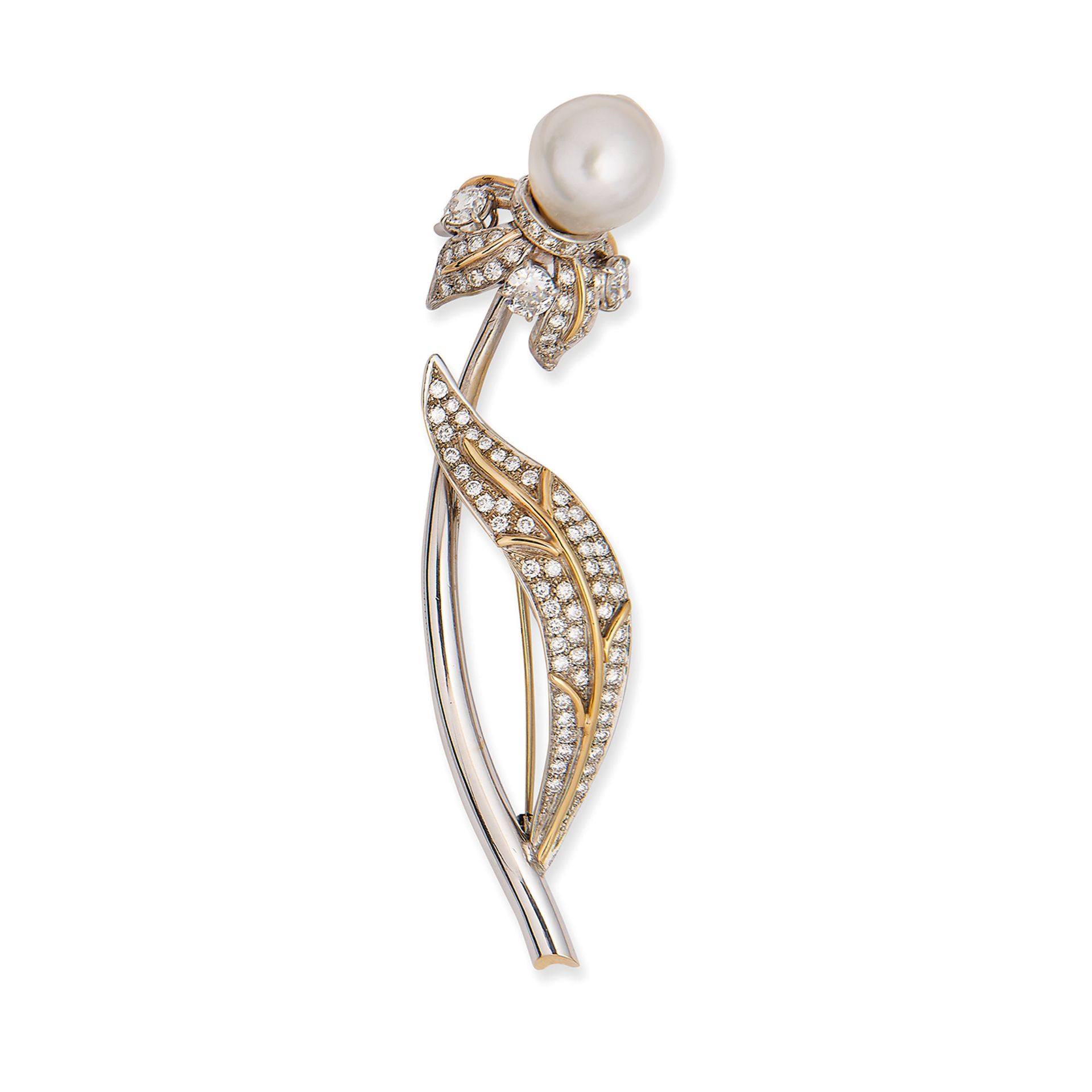 BROCHE EN OR, PERLE DE CULTURE ET DIAMANTS