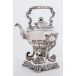 Samovar in argento. Reca punzoni e incisioni sotto la base del supporto (13, sch, linee), sotto la