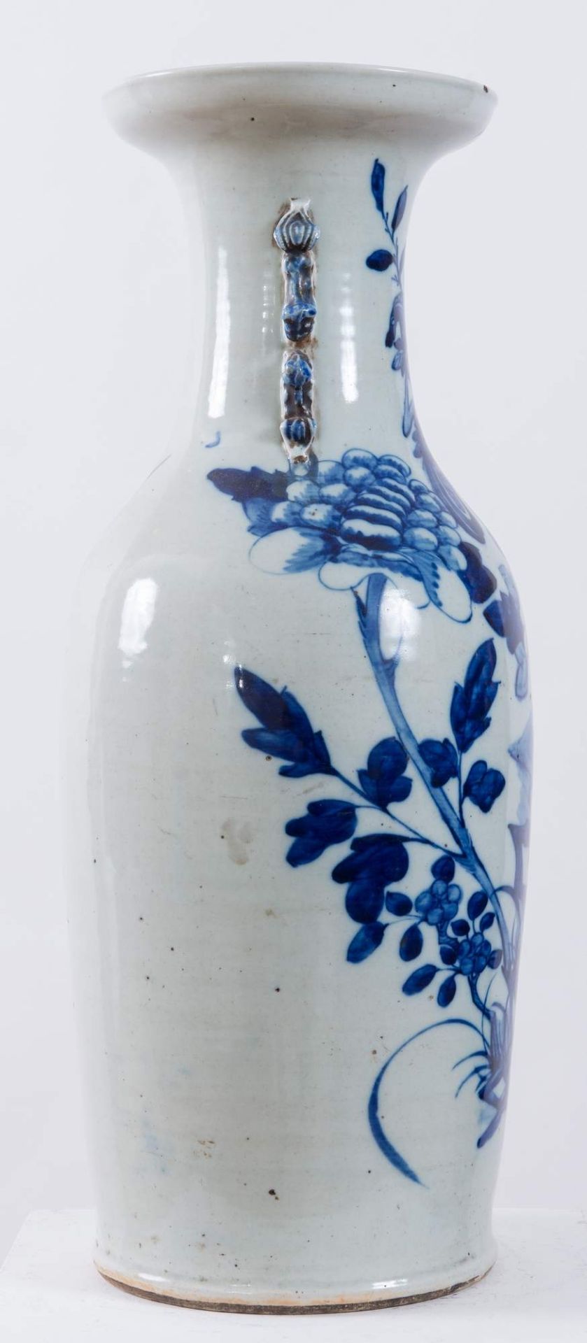 Vaso in porcellana nei toni del blu. Cina, XIX secolo. H. cm 58,5; diametro cm 22,5. - Bild 2 aus 4