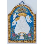 Madonna, placca devozionale in maiolica. Imola, XX secolo. Cm 40x30. (difetti)