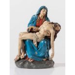 Pietà, scultura in terracotta policroma. Italia meridionale?, metà del XVIII secolo. Cm 28x18,7x14,