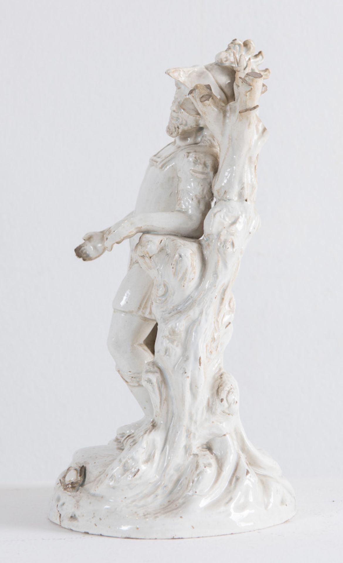 Coppia di sculture in terraglia invetriata bianca. Este, ultimo quarto del XVIII secolo. Rispettivam - Bild 4 aus 9