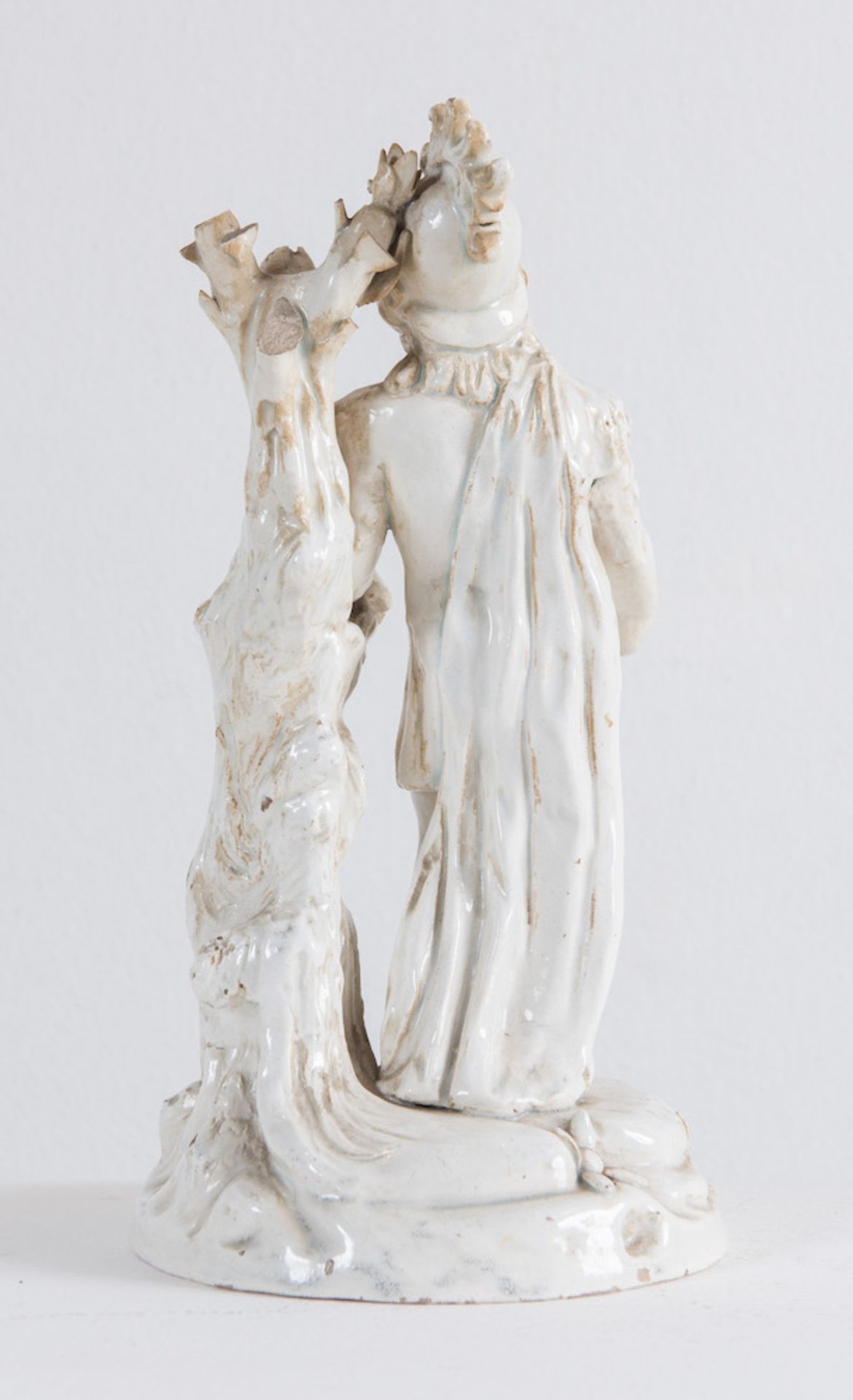 Coppia di sculture in terraglia invetriata bianca. Este, ultimo quarto del XVIII secolo. Rispettivam - Bild 5 aus 9