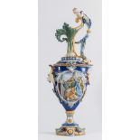 GAETANO BATTAGLIA, Napoli, XIX secolo. Versatoio in maiolica policroma. Prima metà del XX secolo.