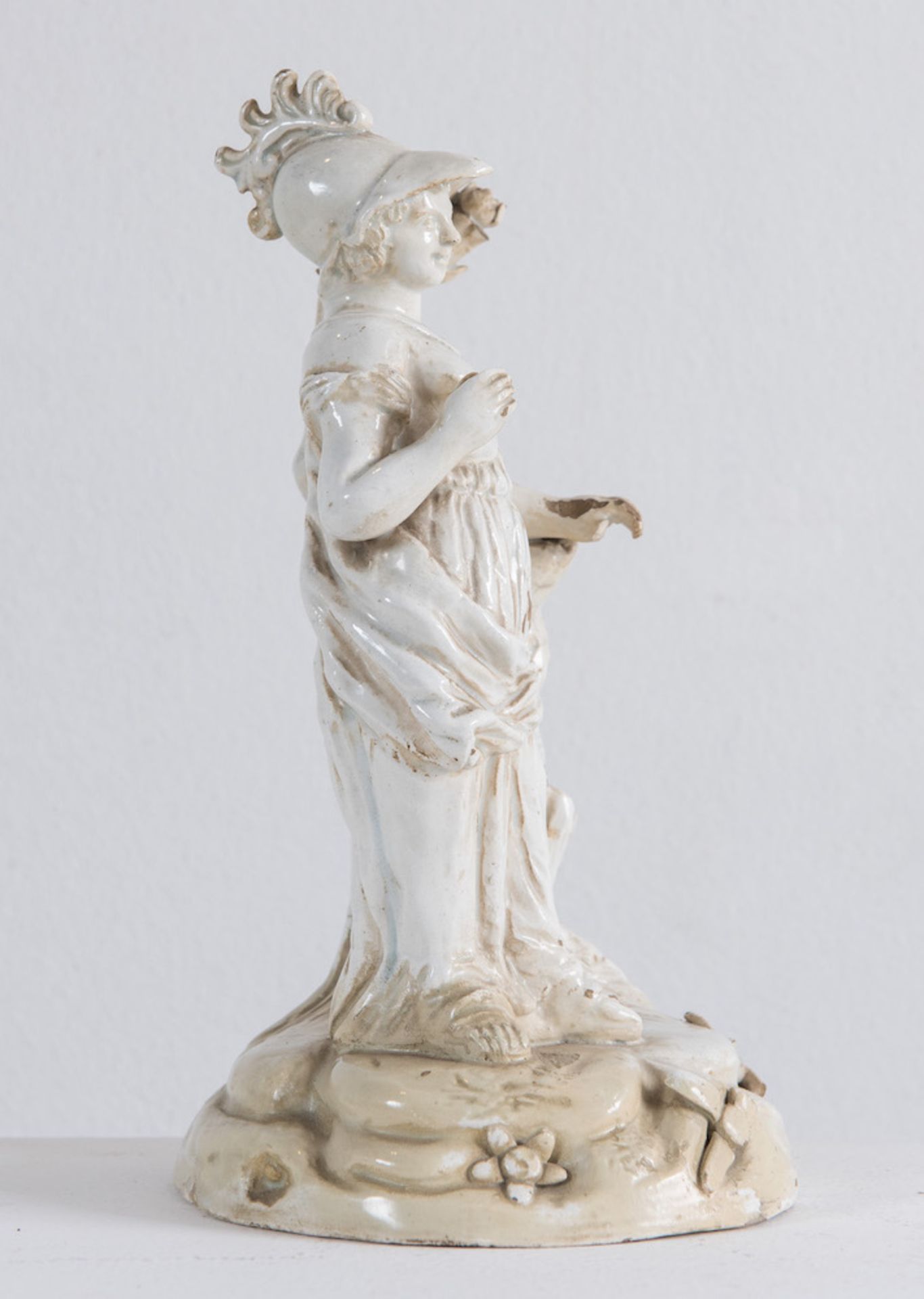 Coppia di sculture in terraglia invetriata bianca. Este, ultimo quarto del XVIII secolo. Rispettivam - Bild 7 aus 9