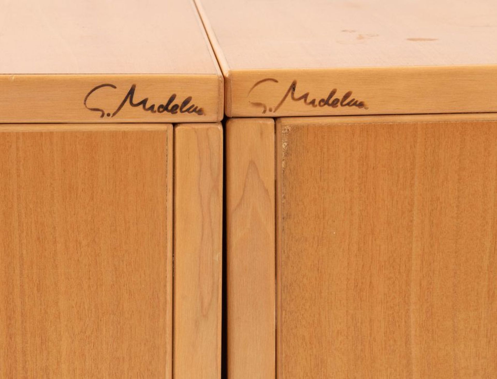 GIOVANNI MICHELUCCI Coppia di comodini con cassetto serie Serena, in legno. Marchio originale. Prod. - Bild 2 aus 3