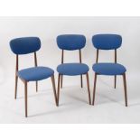 Sei sedie in legno con seduta in stoffa. Prod. Italia, 1960 ca. Cadauna di cm 84x42x48.